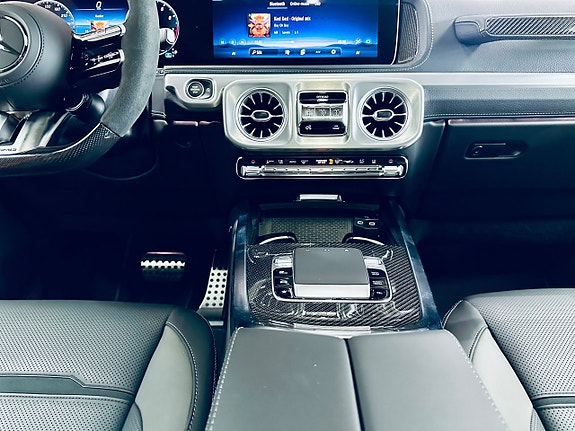 Mercedes-Benz G63 15 of 30