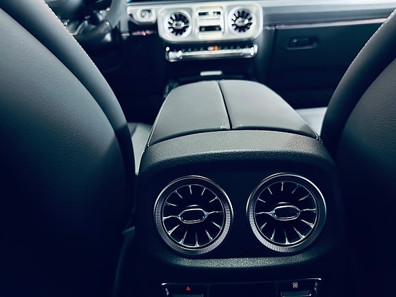 Mercedes-Benz G63 29 of 30