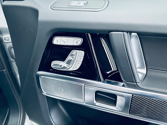 Mercedes-Benz G63 24 of 30