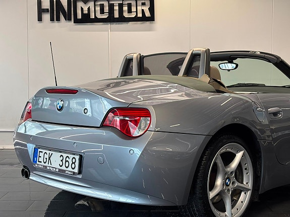 BMW Z4 7 of 26
