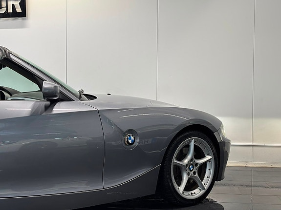 BMW Z4 9 of 26