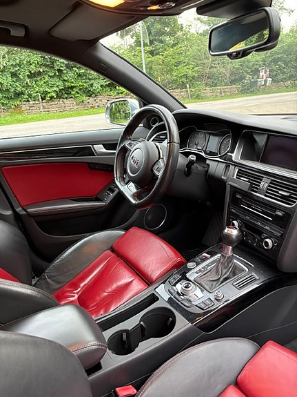 Audi S4 4 of 4