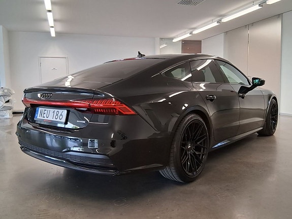 Audi A7 3 of 5