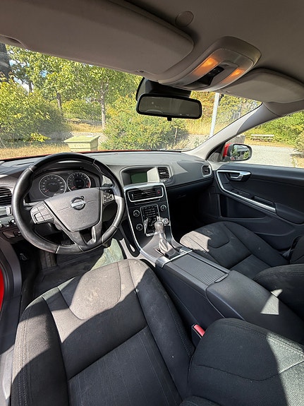 Volvo V60 11 of 20