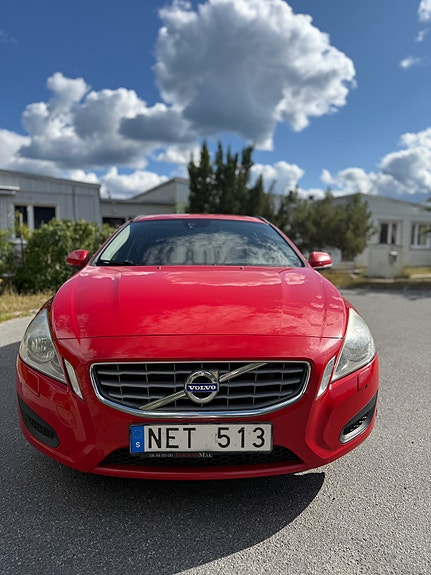 Volvo V60 3 of 20