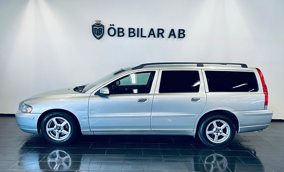 Volvo V70 4 of 5