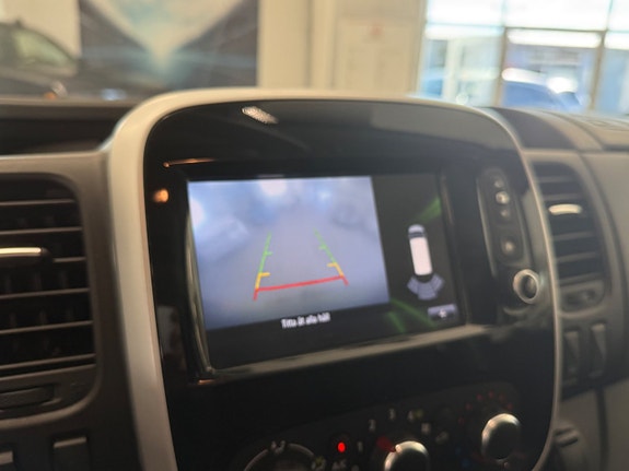 Renault Trafic 14 of 17