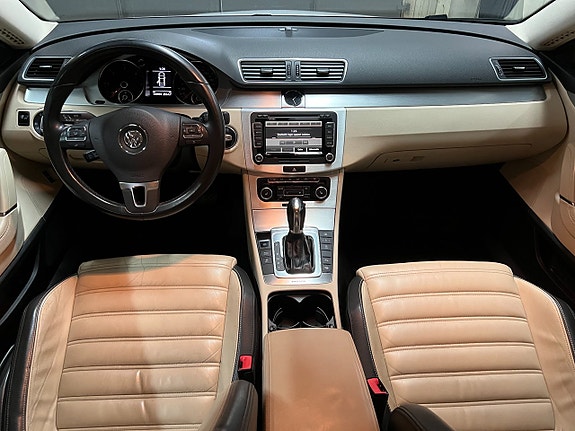 Volkswagen Passat CC 7 of 10