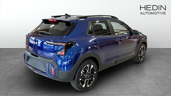 Kia Stonic 2 of 5