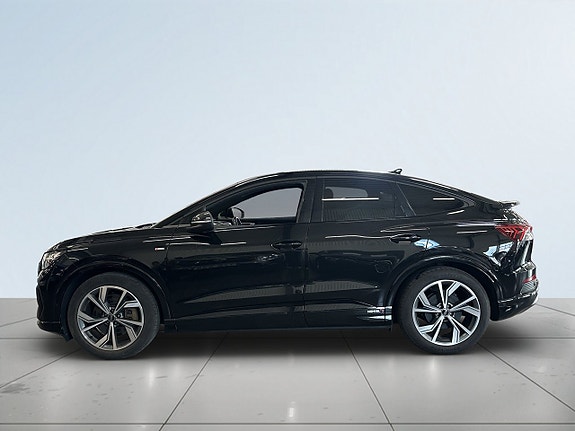 Audi Q4 Sportback e-tron 4 of 5