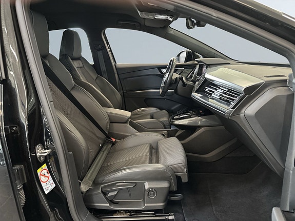 Audi Q4 e-tron 10 of 20