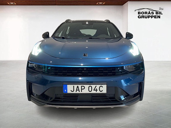 Lynk & Co 01 8 of 14