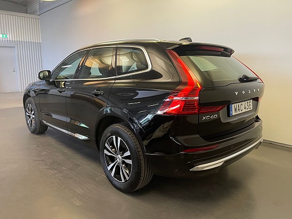 Volvo XC60 4 of 16