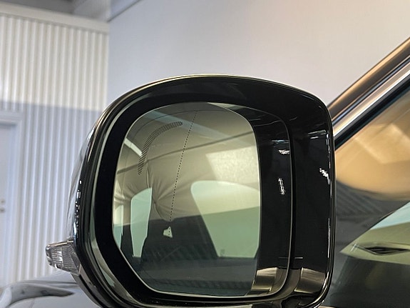 Volvo XC60 15 of 16