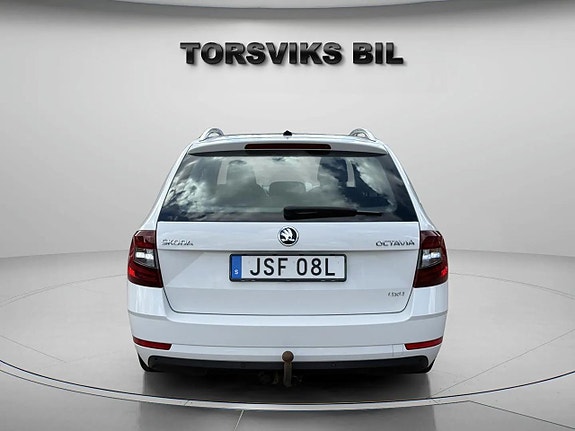 Skoda Octavia 5 of 5