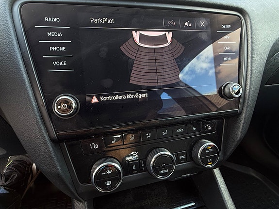 Skoda Octavia 19 of 23