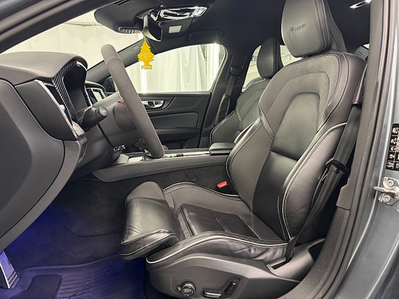 Volvo S60 7 of 19
