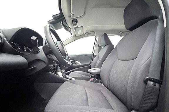 Toyota Yaris 10 of 26