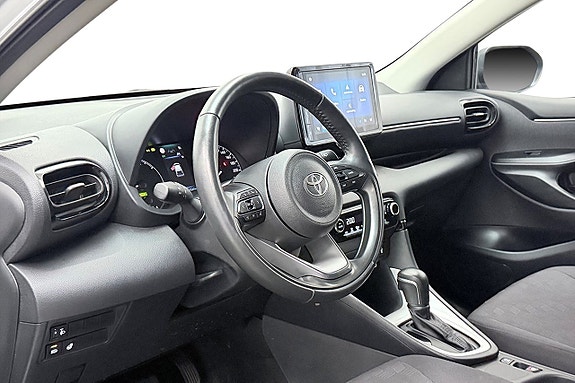 Toyota Yaris 11 of 26