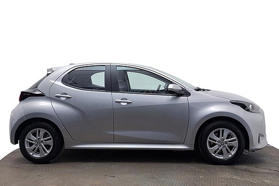 Toyota Yaris 4 of 26