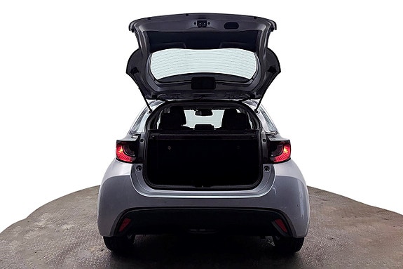 Toyota Yaris 7 of 26