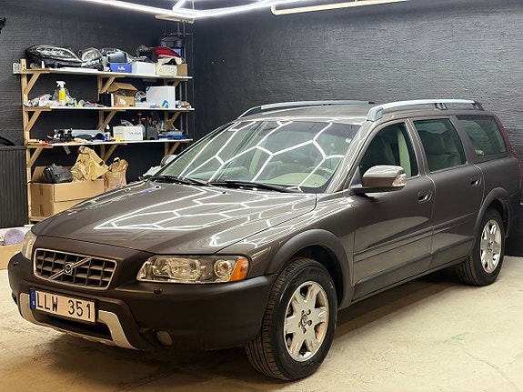 Volvo XC70 6 of 17