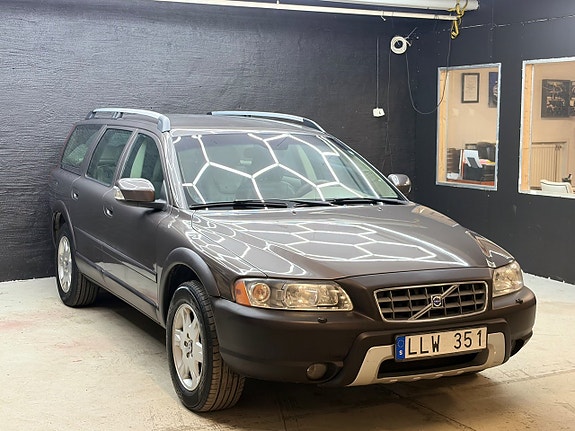 Volvo XC70 5 of 17