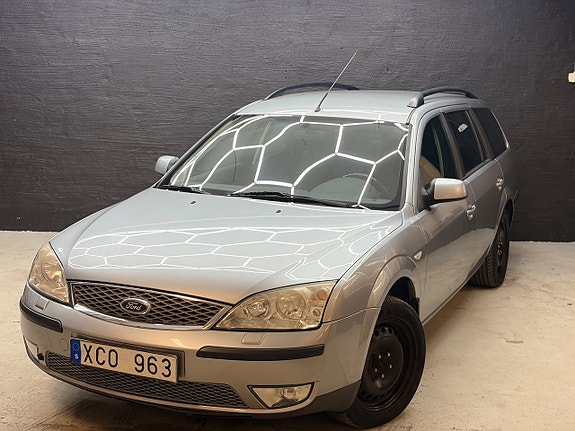 Ford Mondeo 2 of 5