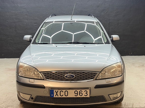 Ford Mondeo 4 of 5