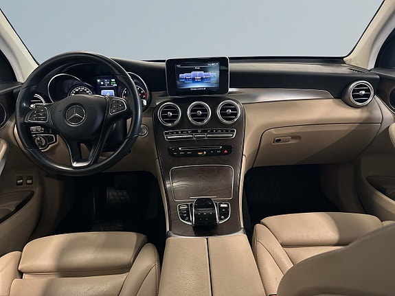 Mercedes-Benz GLC350 e 8 of 18