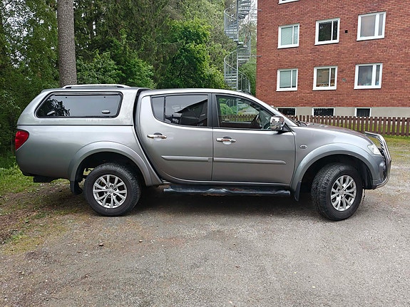 Mitsubishi L200 2015