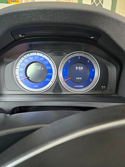 Volvo V60 7 of 9