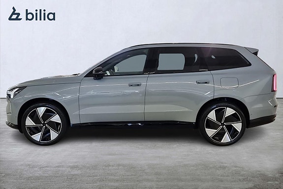 Volvo EX90 3 of 23