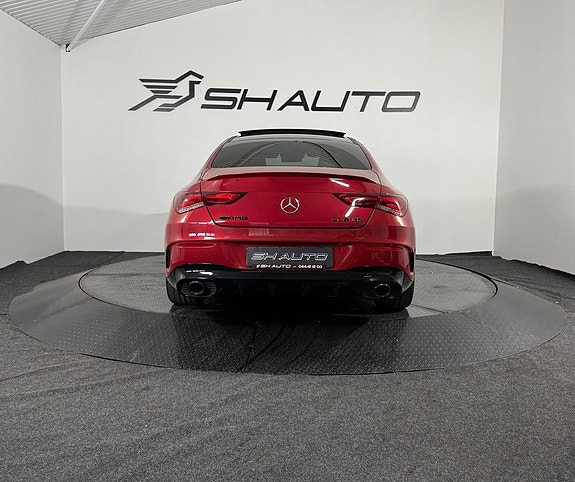 Mercedes-Benz CLA35 8 of 28