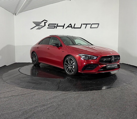 Mercedes-Benz CLA35 4 of 28