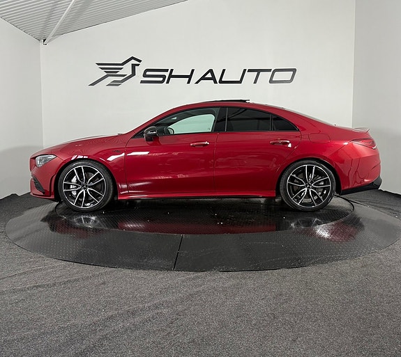 Mercedes-Benz CLA35 10 of 28
