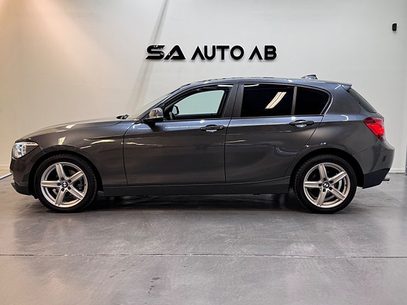 BMW 118d 4 of 5