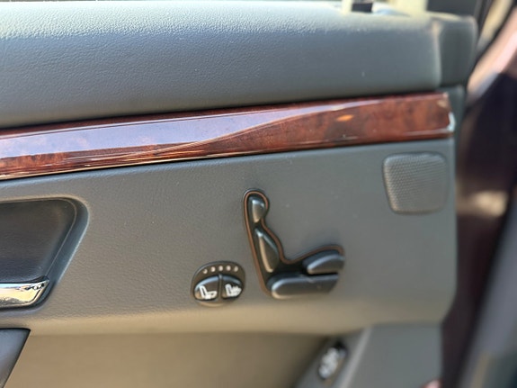 Mercedes-Benz S600 7 of 14