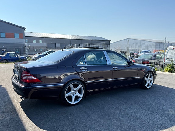 Mercedes-Benz S600 3 of 5
