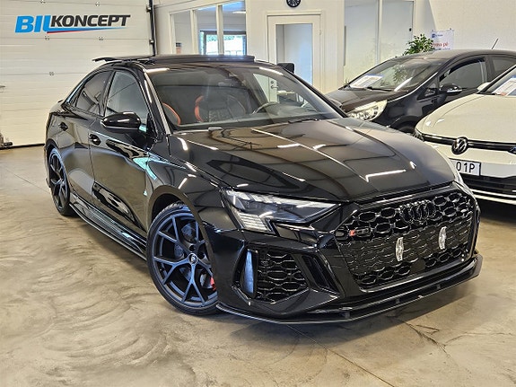 Audi RS3 2 of 5