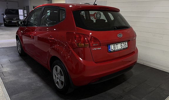 Kia Venga 4 of 5