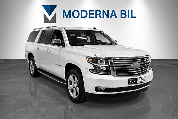 Chevrolet Suburban 8 of 26