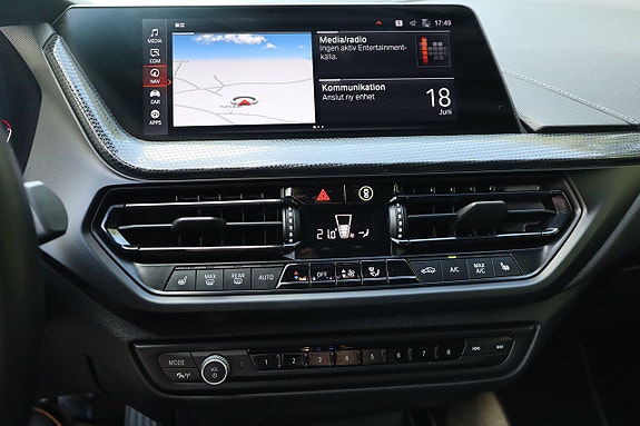 BMW 118i 13 of 18
