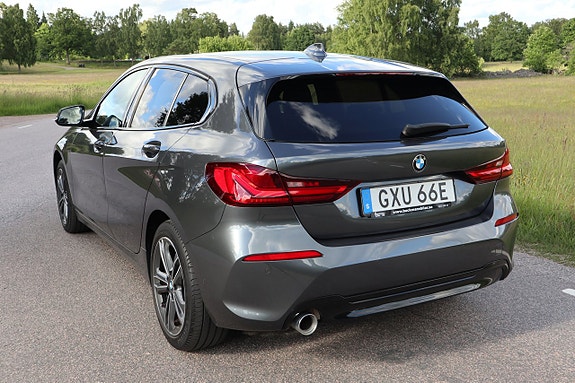 BMW 118i 6 of 18