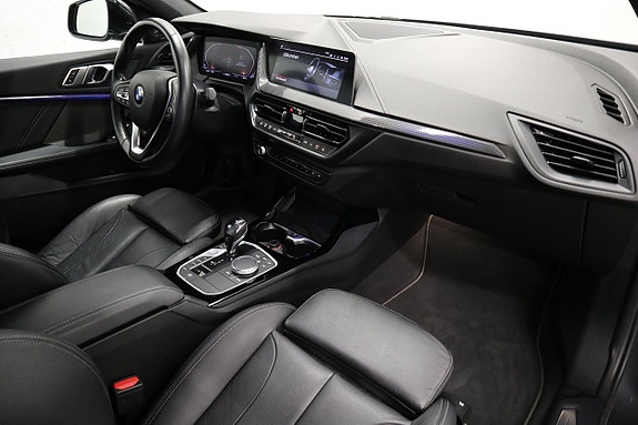 BMW 118i 10 of 18
