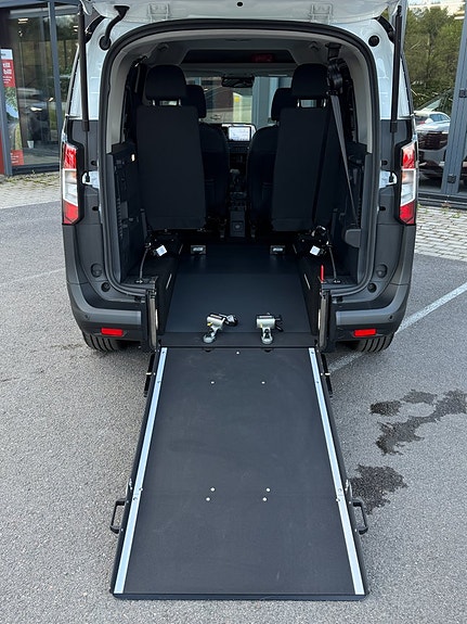 Ford Courier Tourneo 11 of 30