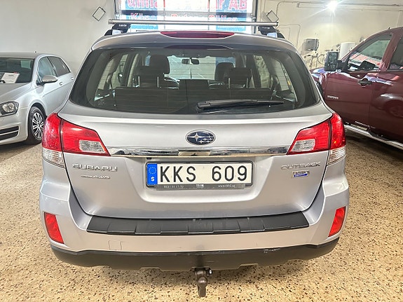Subaru Outback 11 of 11