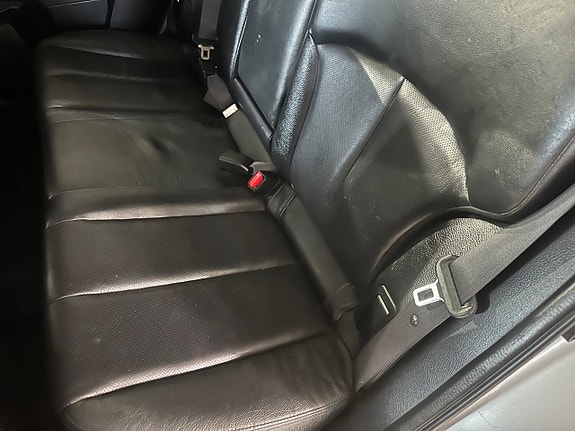 Subaru Outback 9 of 11