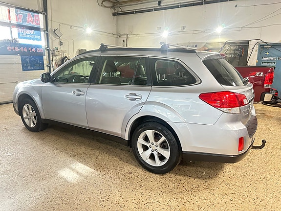 Subaru Outback 5 of 5