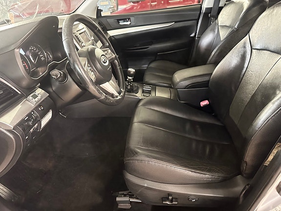 Subaru Outback 10 of 11